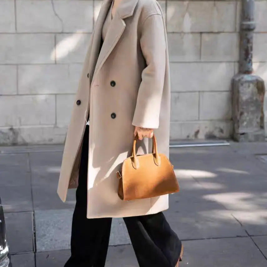 Amblot Stylish suede handbag for every outfit