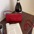 Amblot Vintage-style suede purse