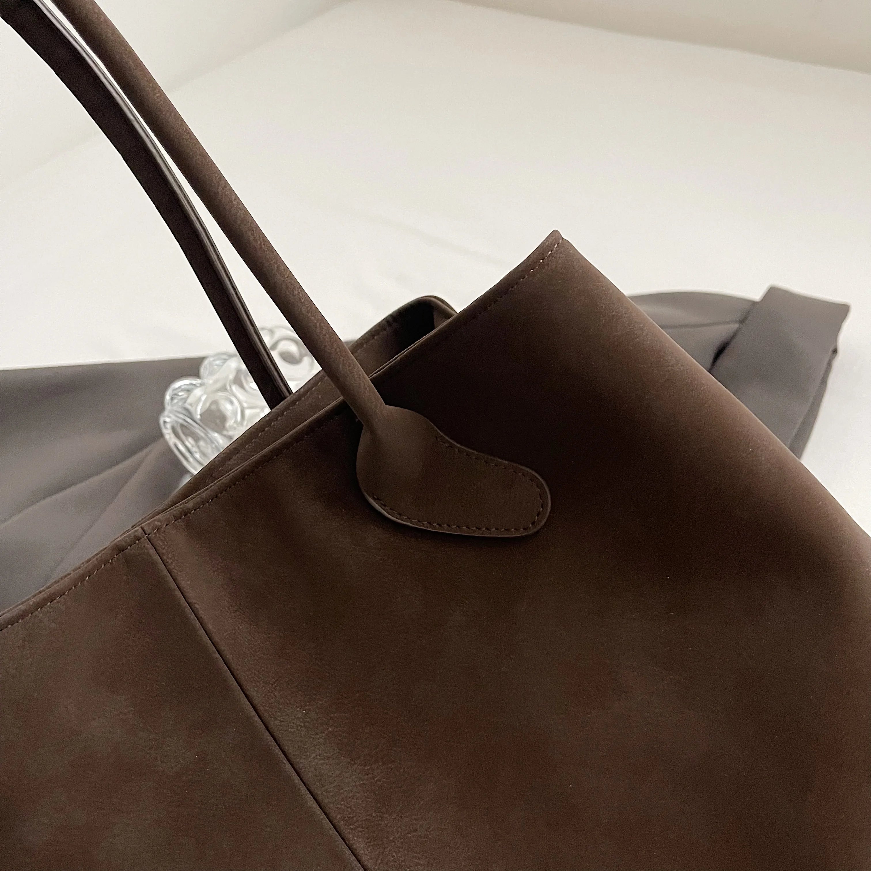 Amblot Weekend suede tote bag