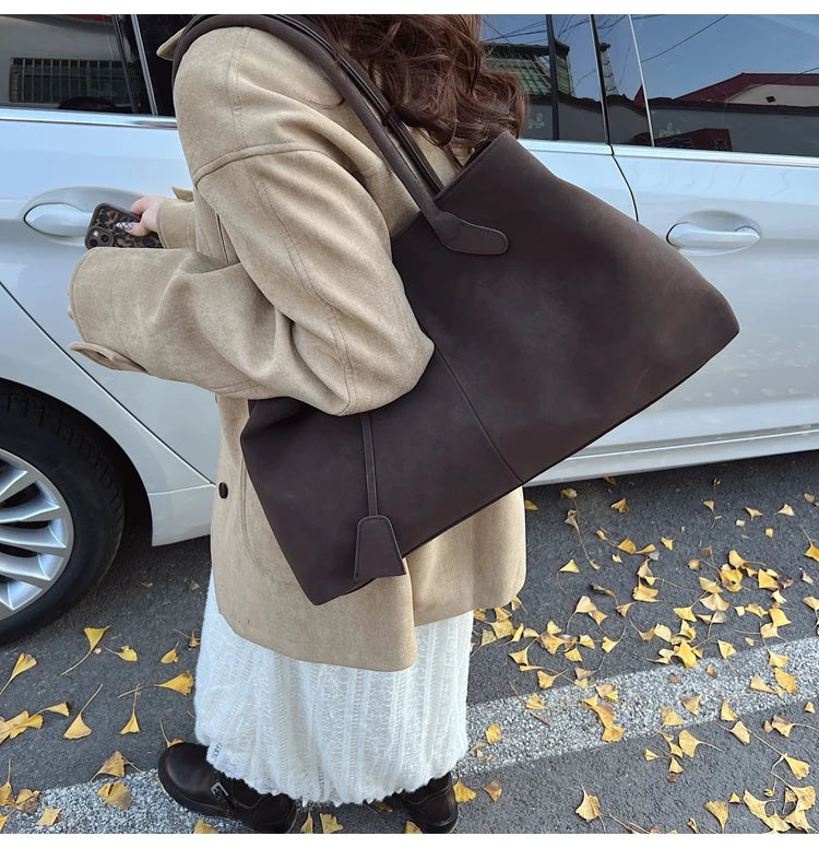 Amblot Weekend suede tote bag