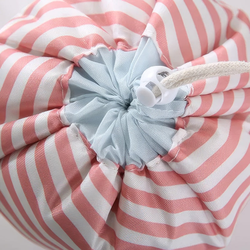 Amblot White cosmetic bag