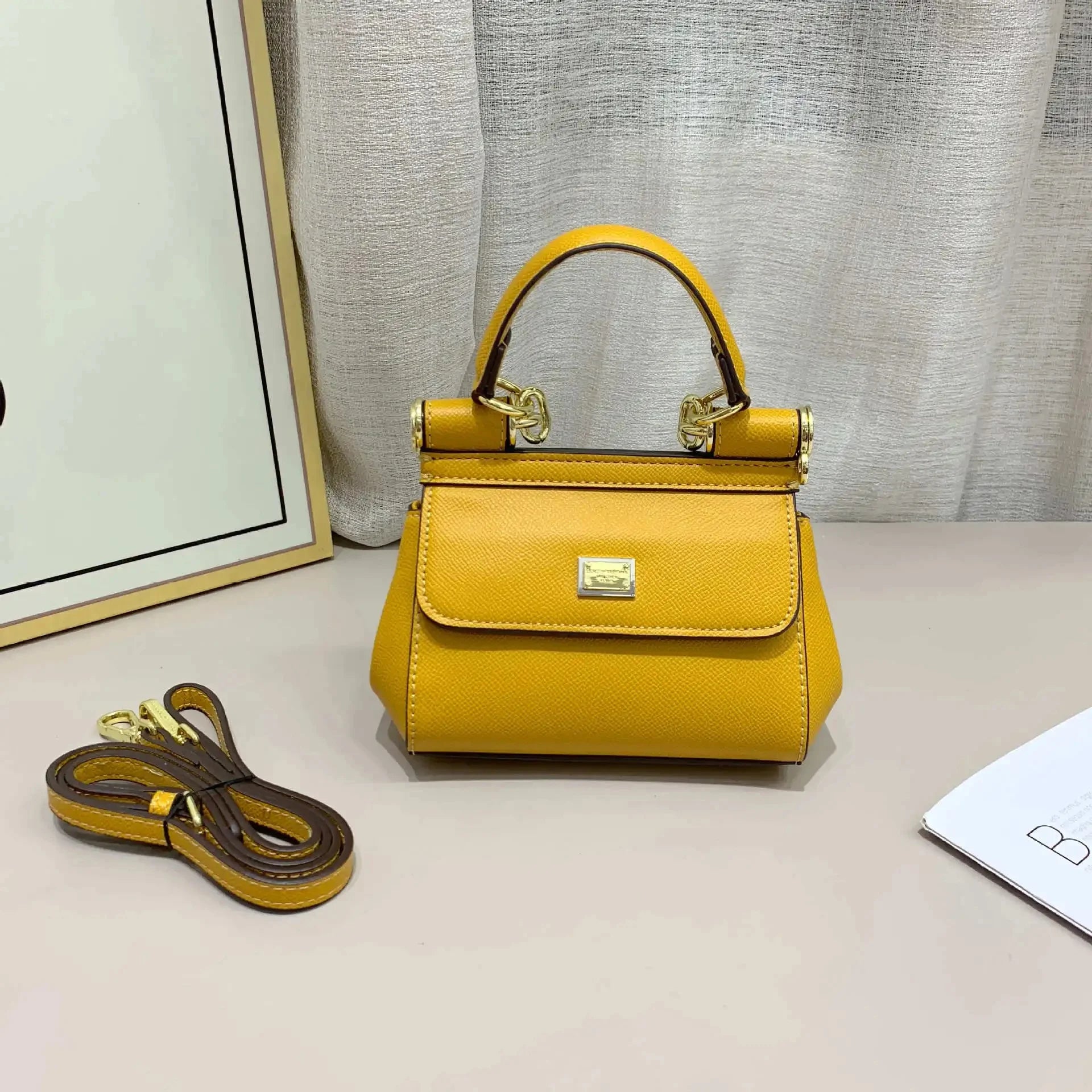 Amblot Yellow Elegant leather handbag